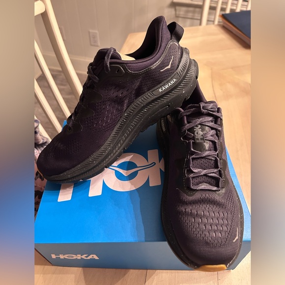 Hoka One One Womens Kanawa 2 Sneakers in Triple Black size 10 NWT - Picture 7 of 12